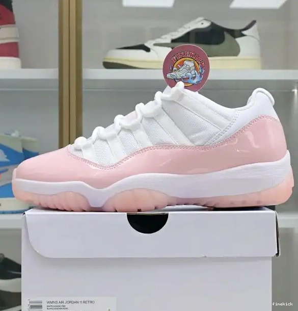 Jordan Air 11 WMNS Low Jordan 0616